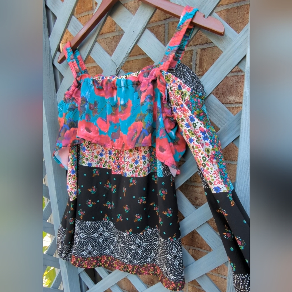 Figuero & Flower multi print cold shoulder Swiftie blouse